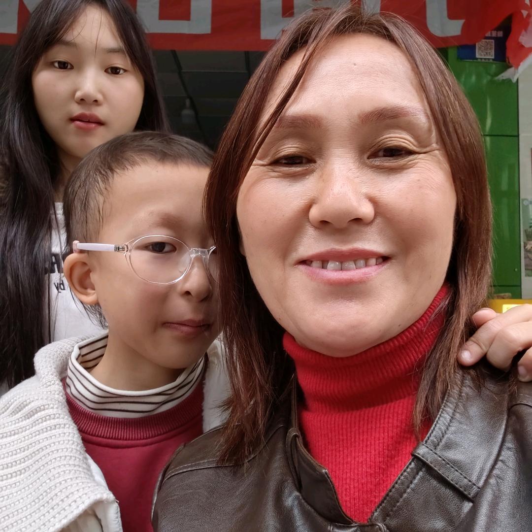 “浅笑💞不语💗💝”