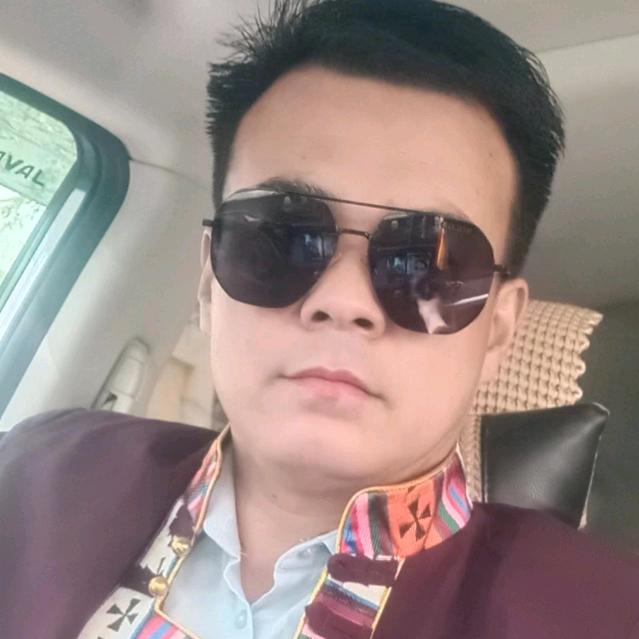 王后余生，高高兴兴