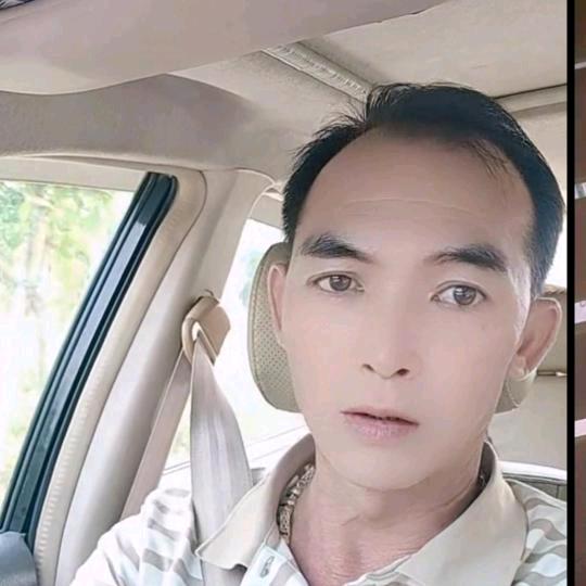 刘一手路过来看热闹