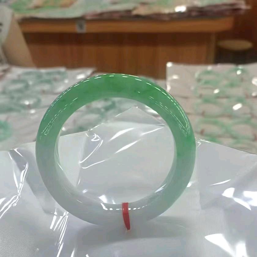 珍品坊翡翠