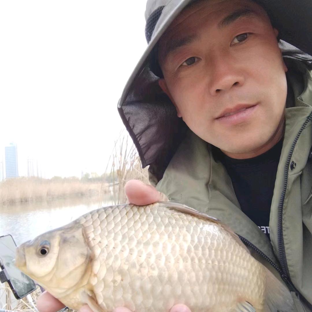 小徐也钓鱼