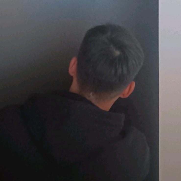 ¥范来张口¥