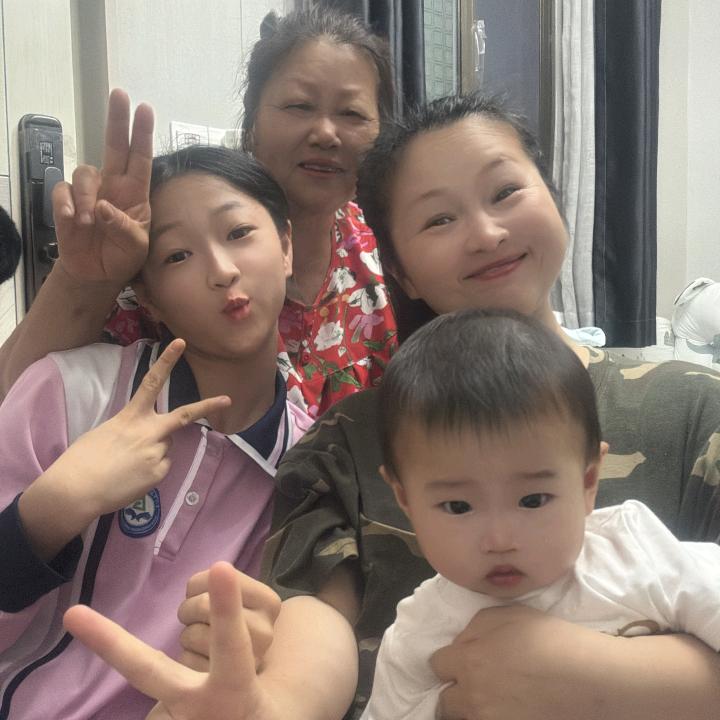 欧妈与欧宝领衔主演
