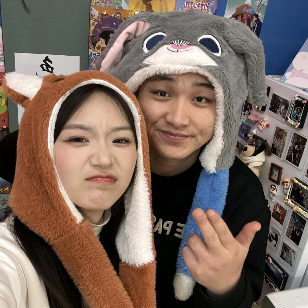王达.