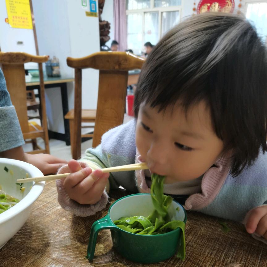 胖姐油泼棍棍面