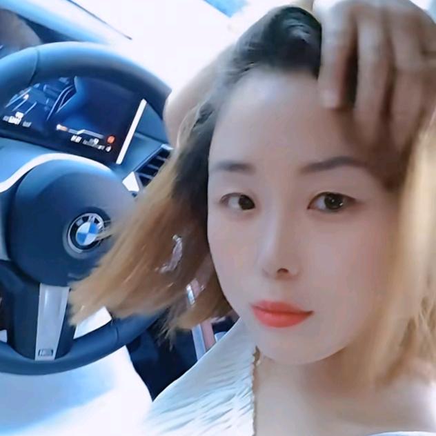 白衣￥圣手