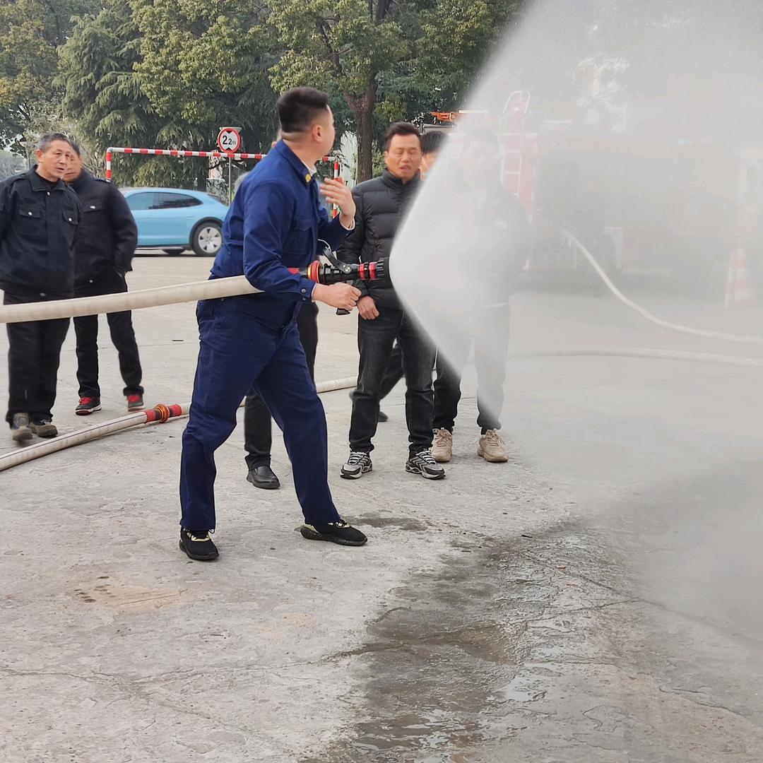 火焰几个蓝🚒