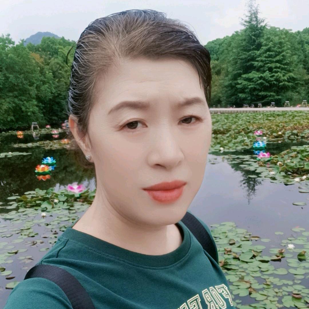亮亮嘛嘛