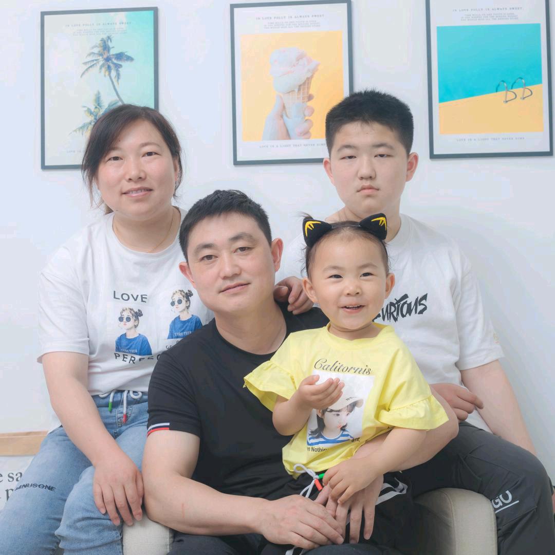 金寨卖瓷砖玲姐