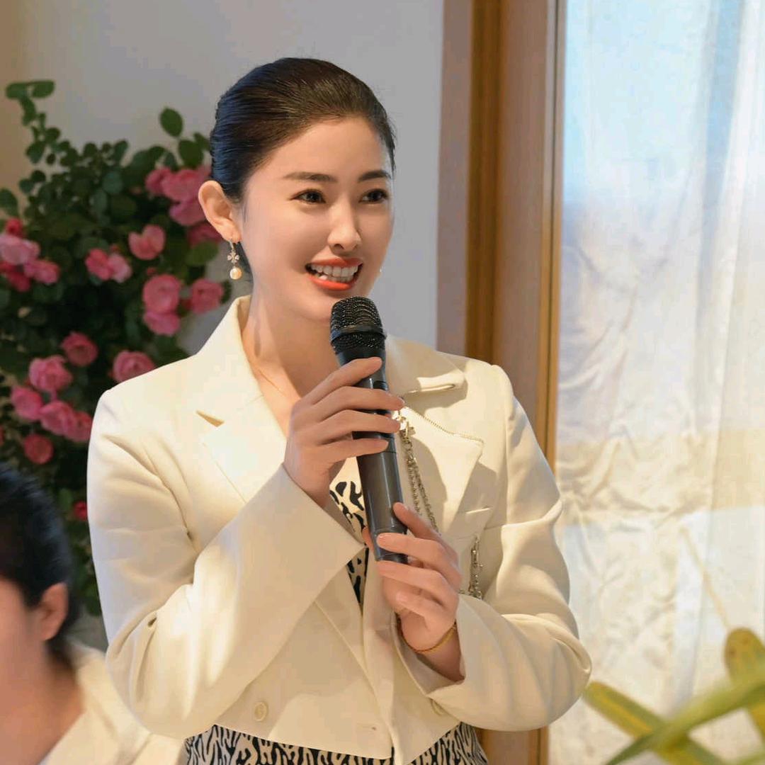 李金泓