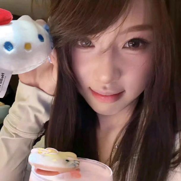 小馋猫（主页👗直接进）