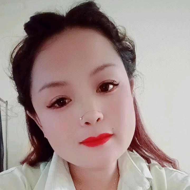 单亲妈妈。