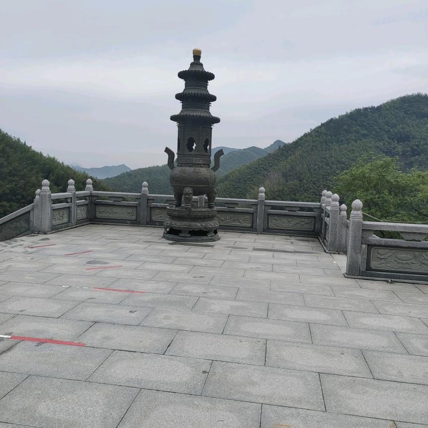 用户2303418966430