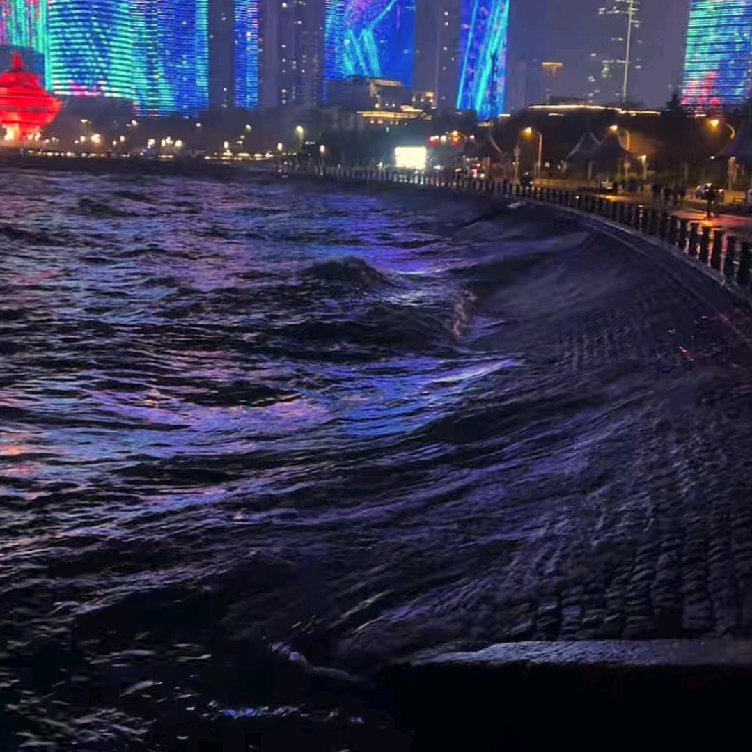 万龙福歌