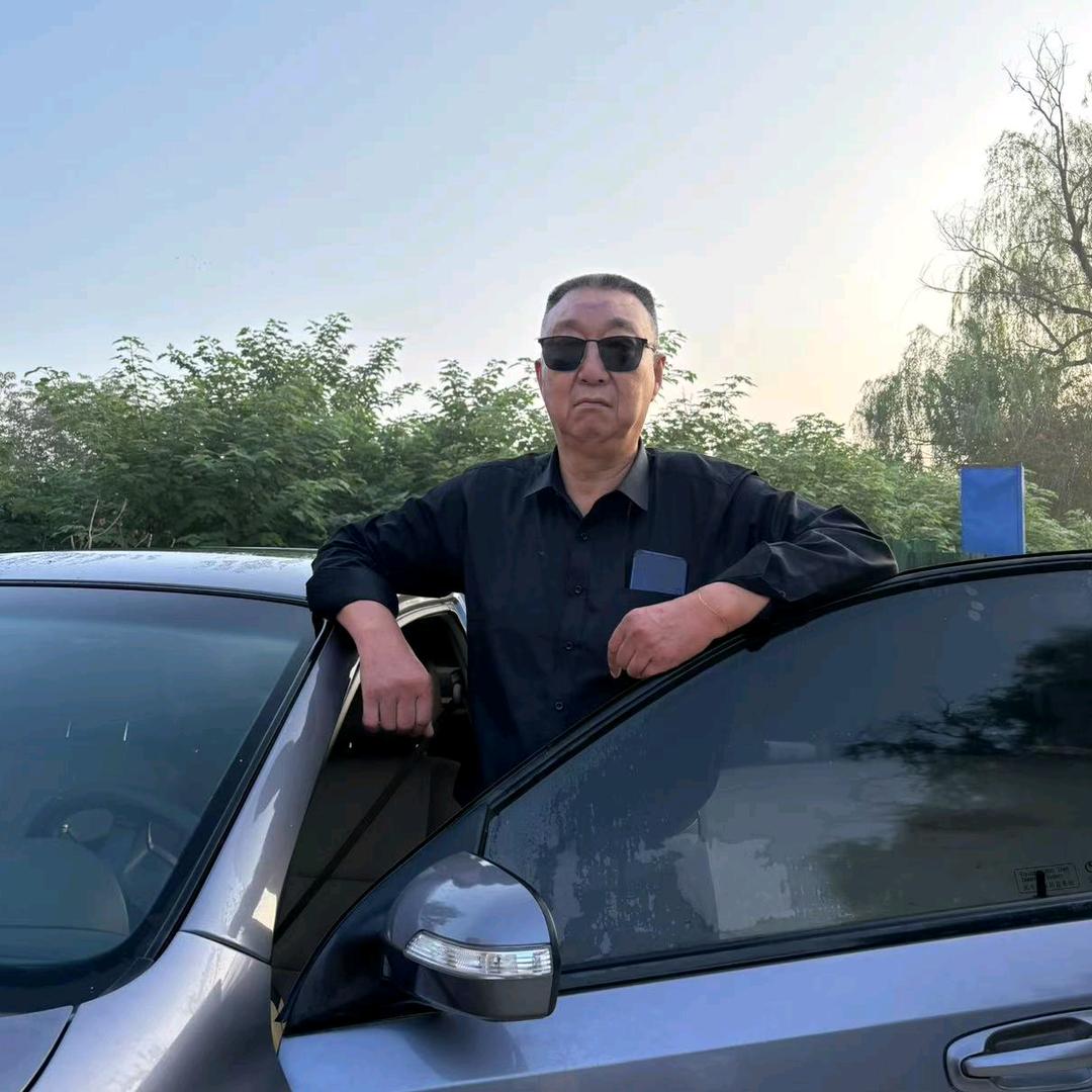 逗比老头三哥