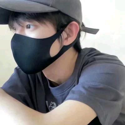 闲云池中敛
