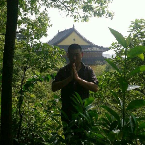 千秋大业一壶茶/万丈红尘三杯酒