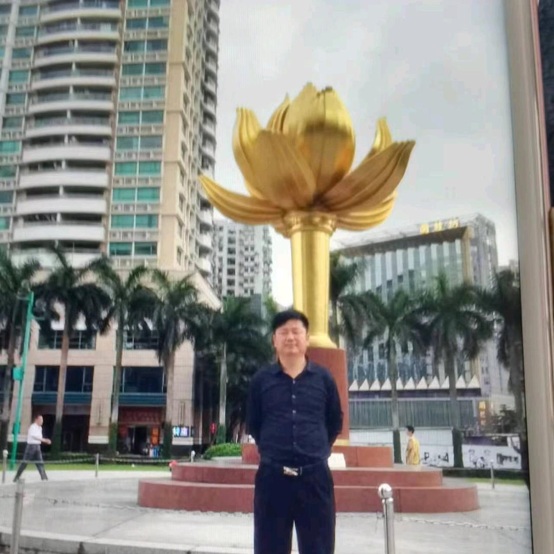 卧龙，老李讲故事。昵称：李校长