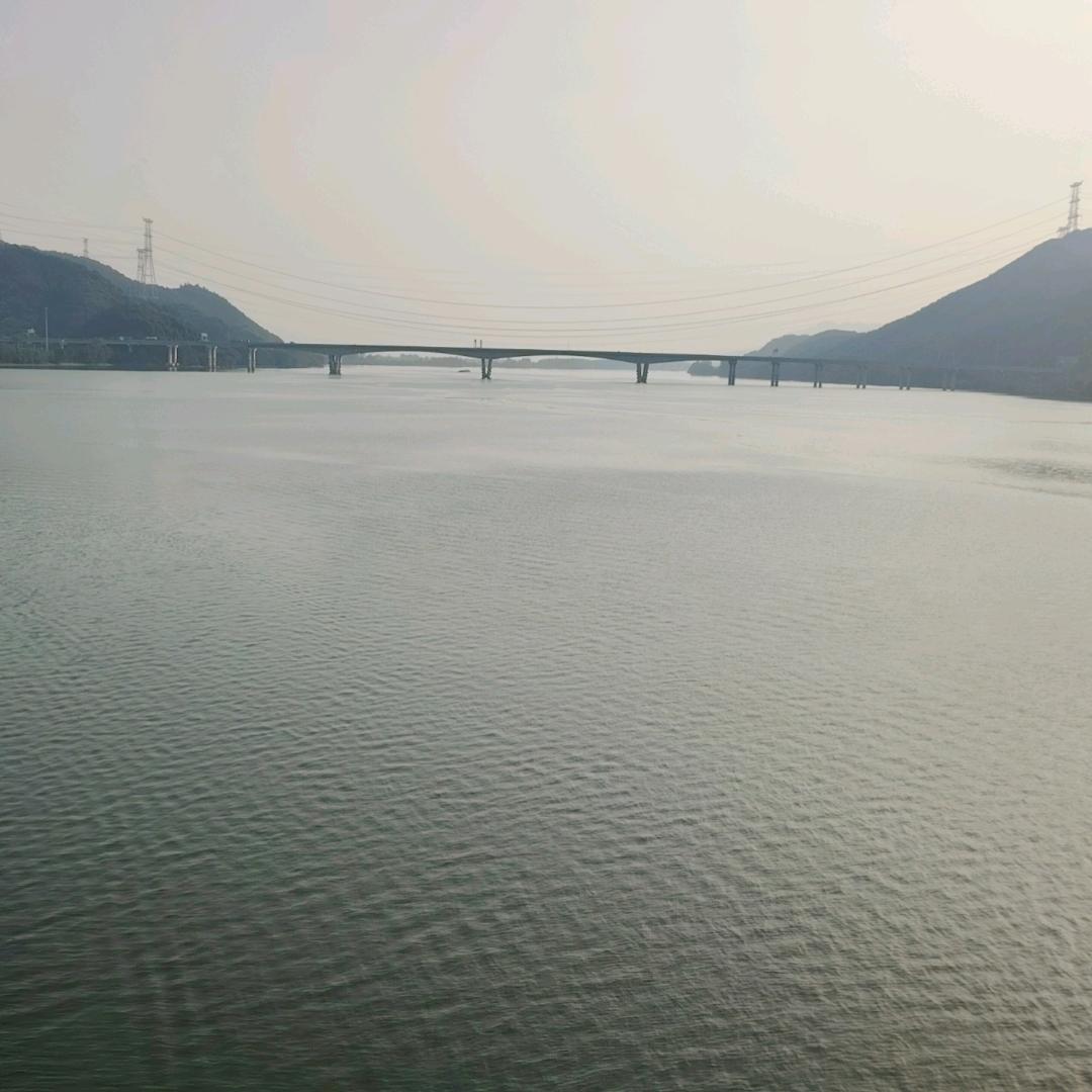 不会翻腰的鼓