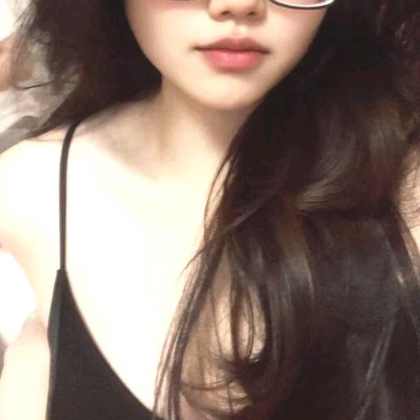 “只要一张嘴就够了👅”