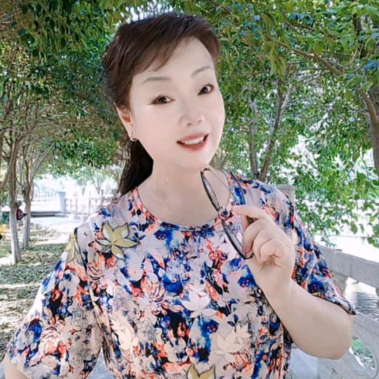 轻轻依然