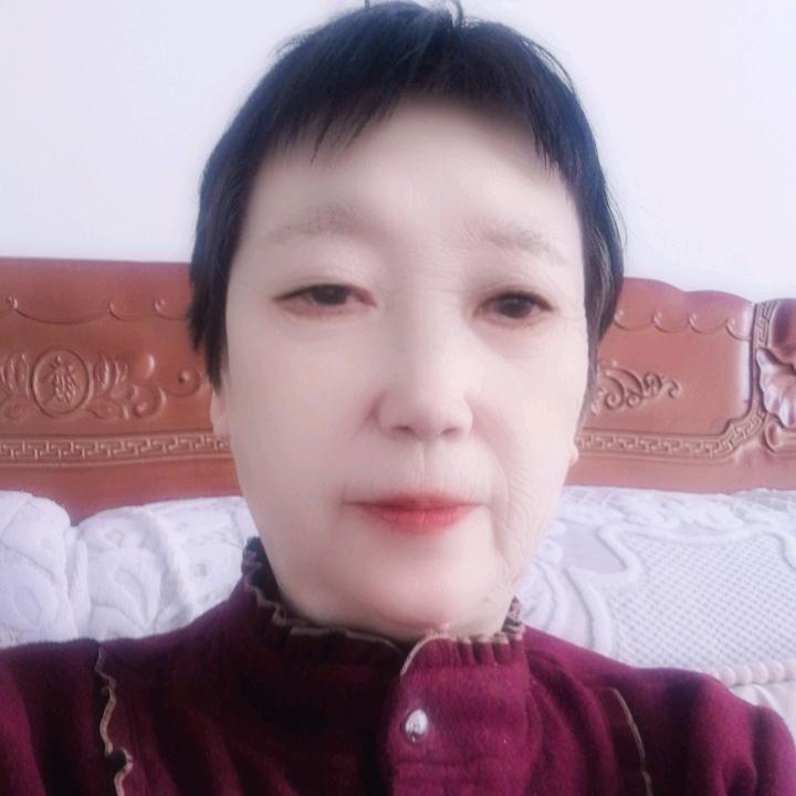 杨英