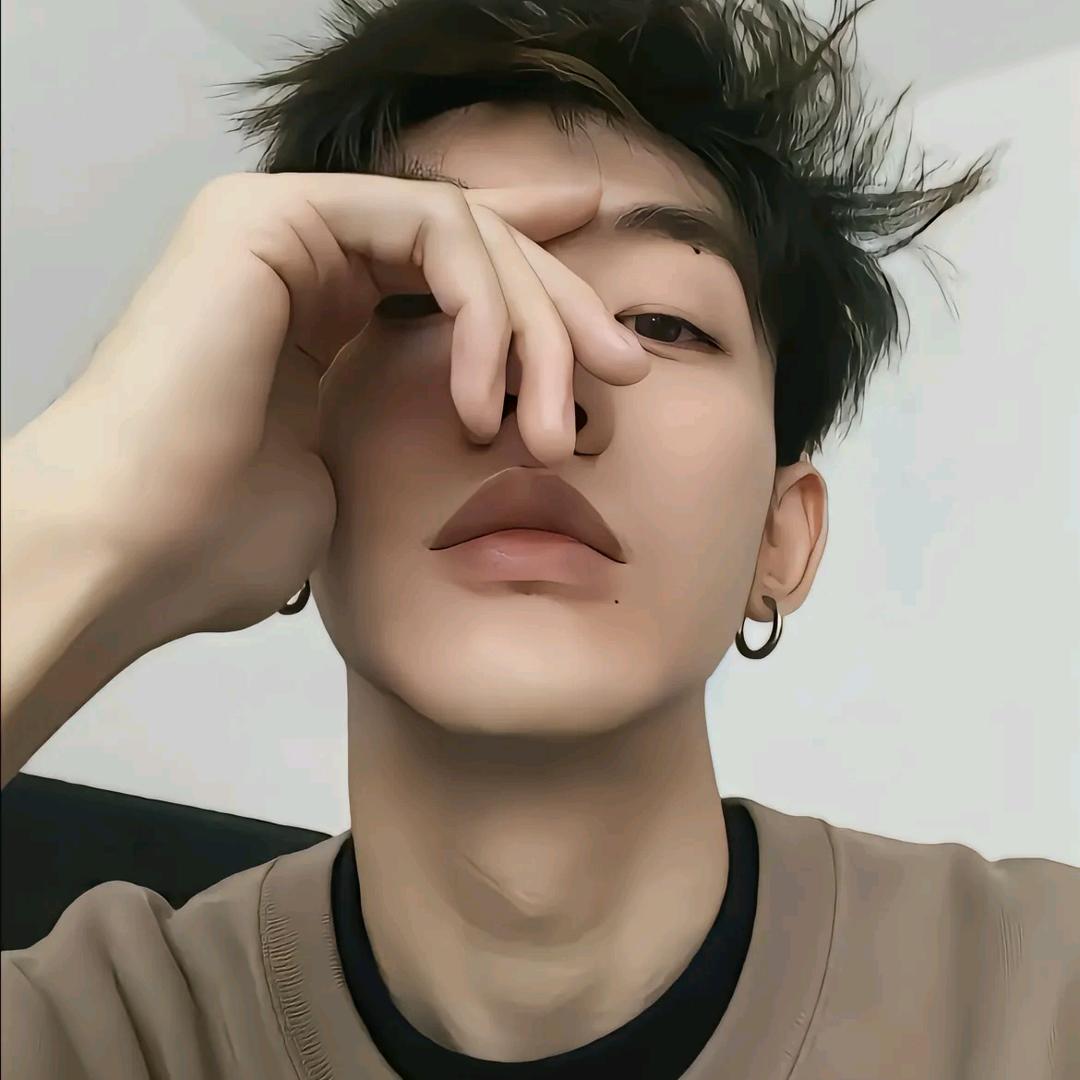 冷眼看🌸尽是悲