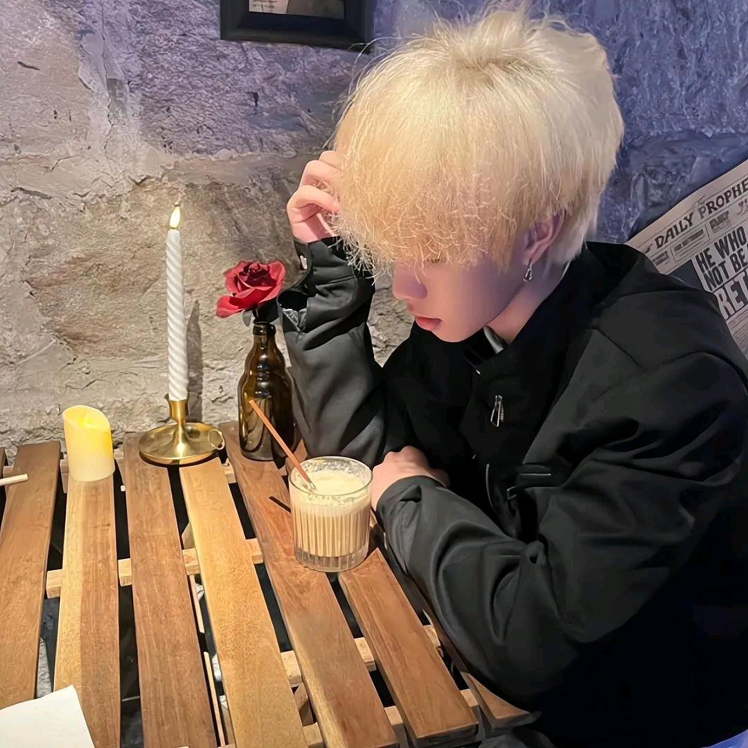 泪水打湿猪脚饭