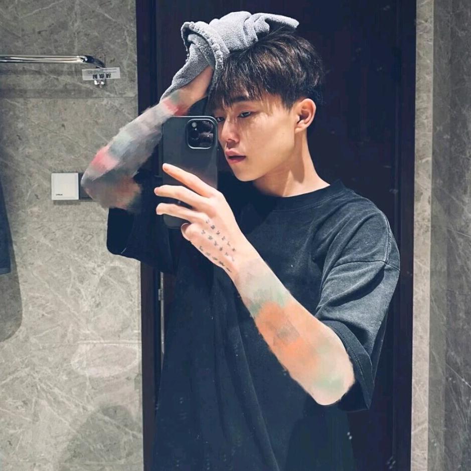 （阿笑）