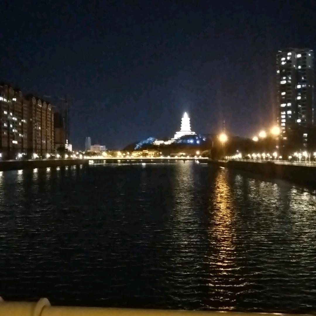 开心快乐每一天