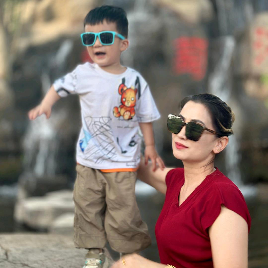 Rifat 的妈咪👨‍👩‍👦