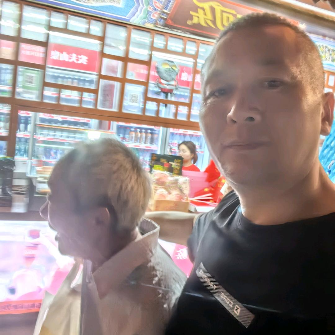 卖吊顶的老刘