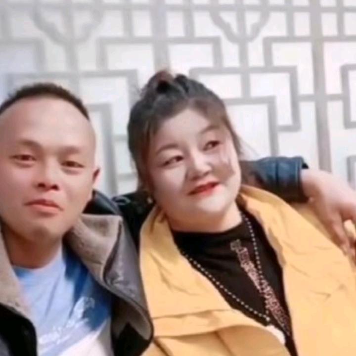 幸福一家人，快快乐乐