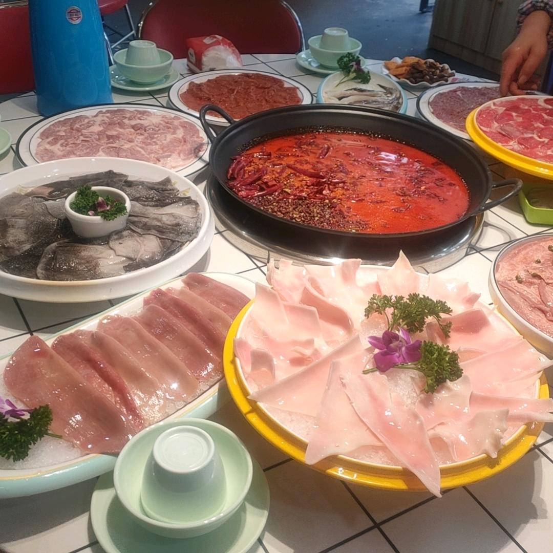 何太红