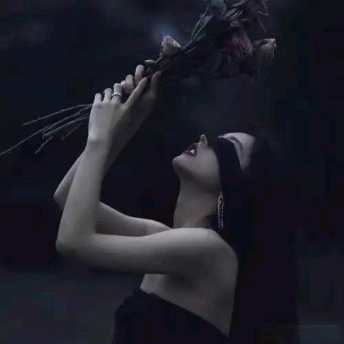 დ᭄傻子  别回头꧔ꦿ℘