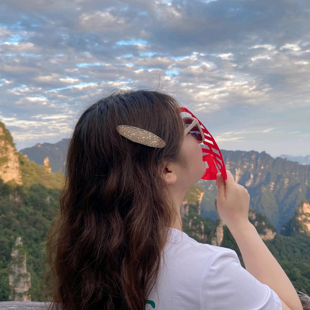 小卫吃饱啦