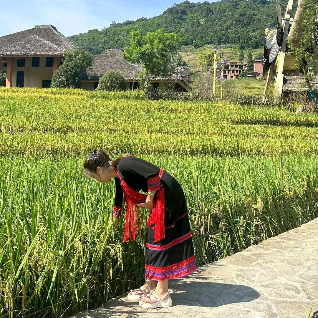 护肤美业瑶妹