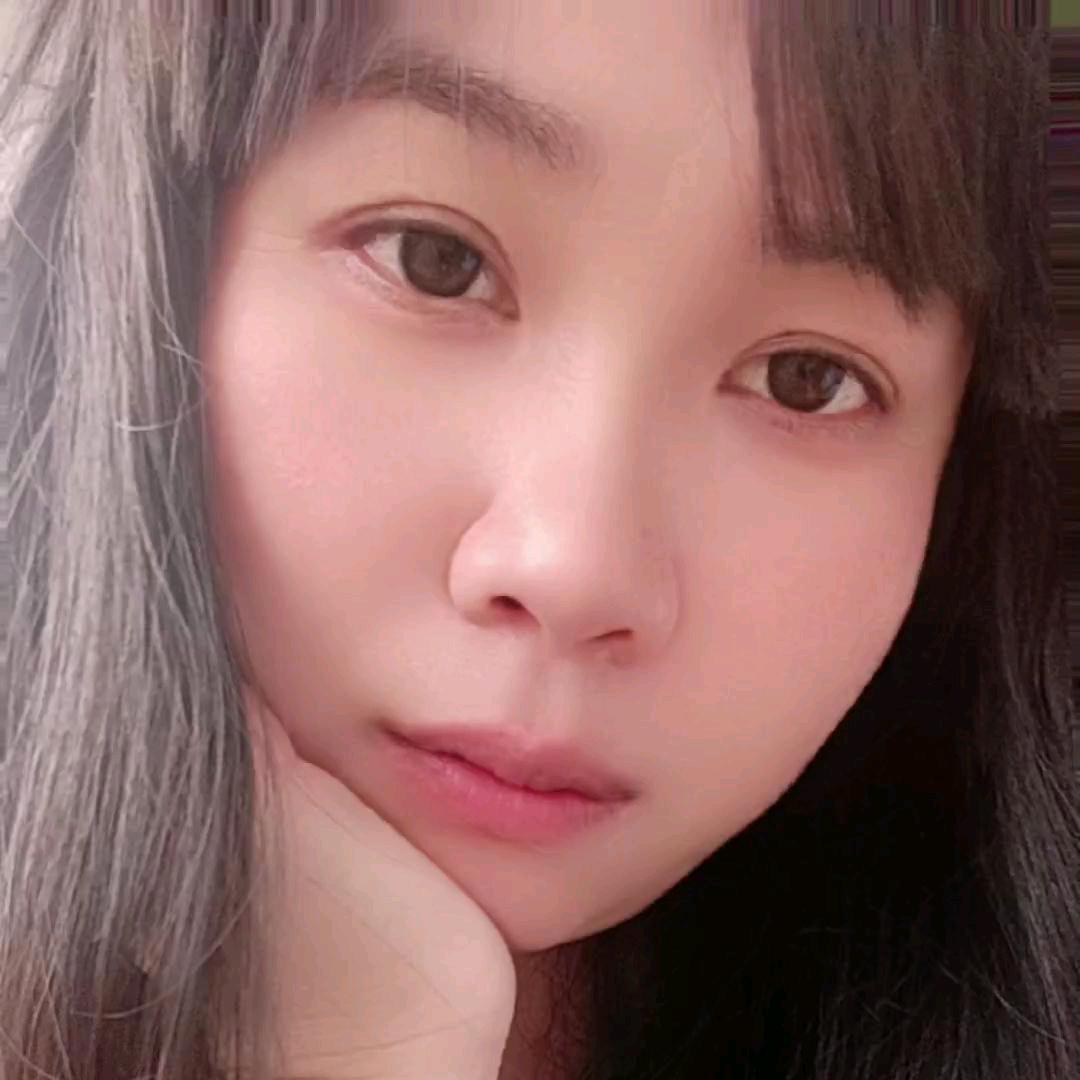 屋顶上的云朵☁️