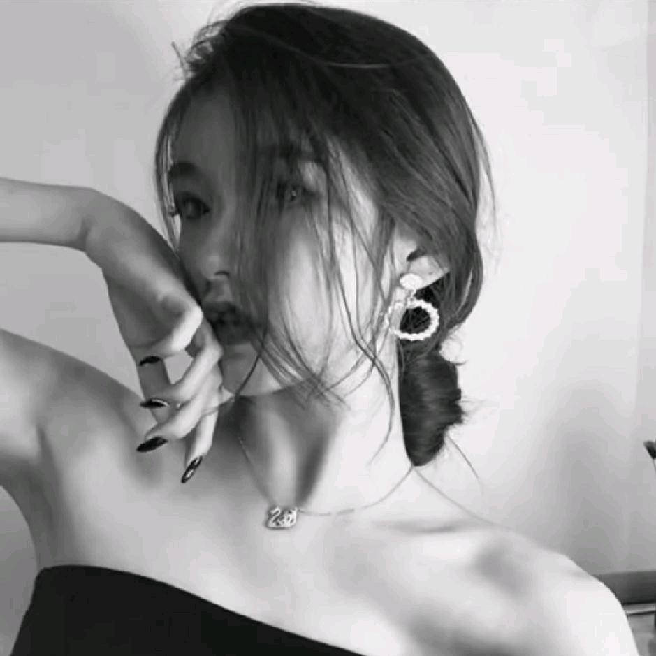小啊芳🐳