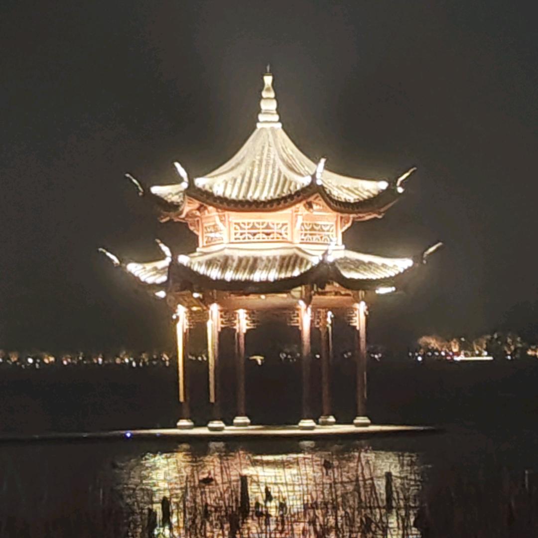 微醺挽风头像
