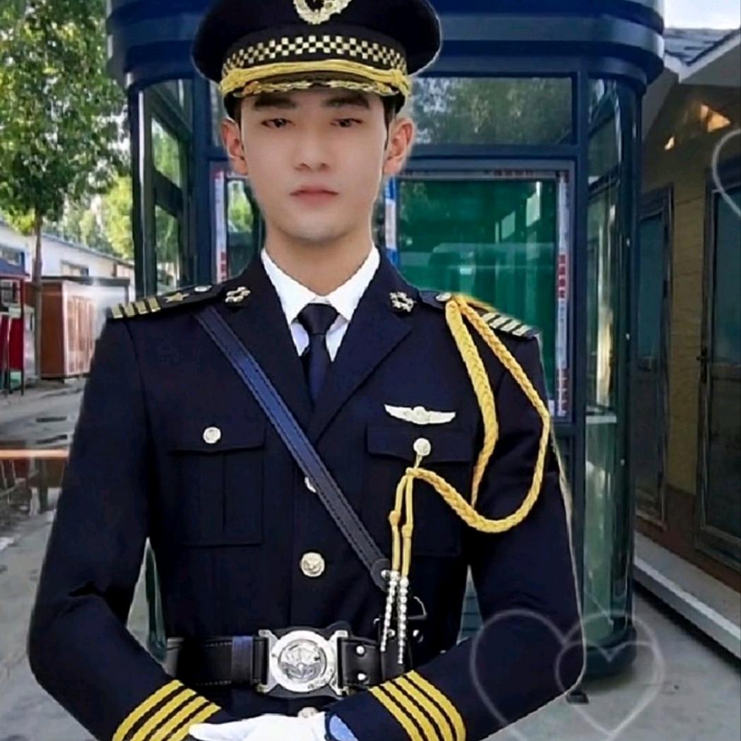 用户5608668537517生活很累。