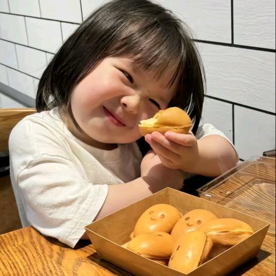 一拳捶爆你的肚腩