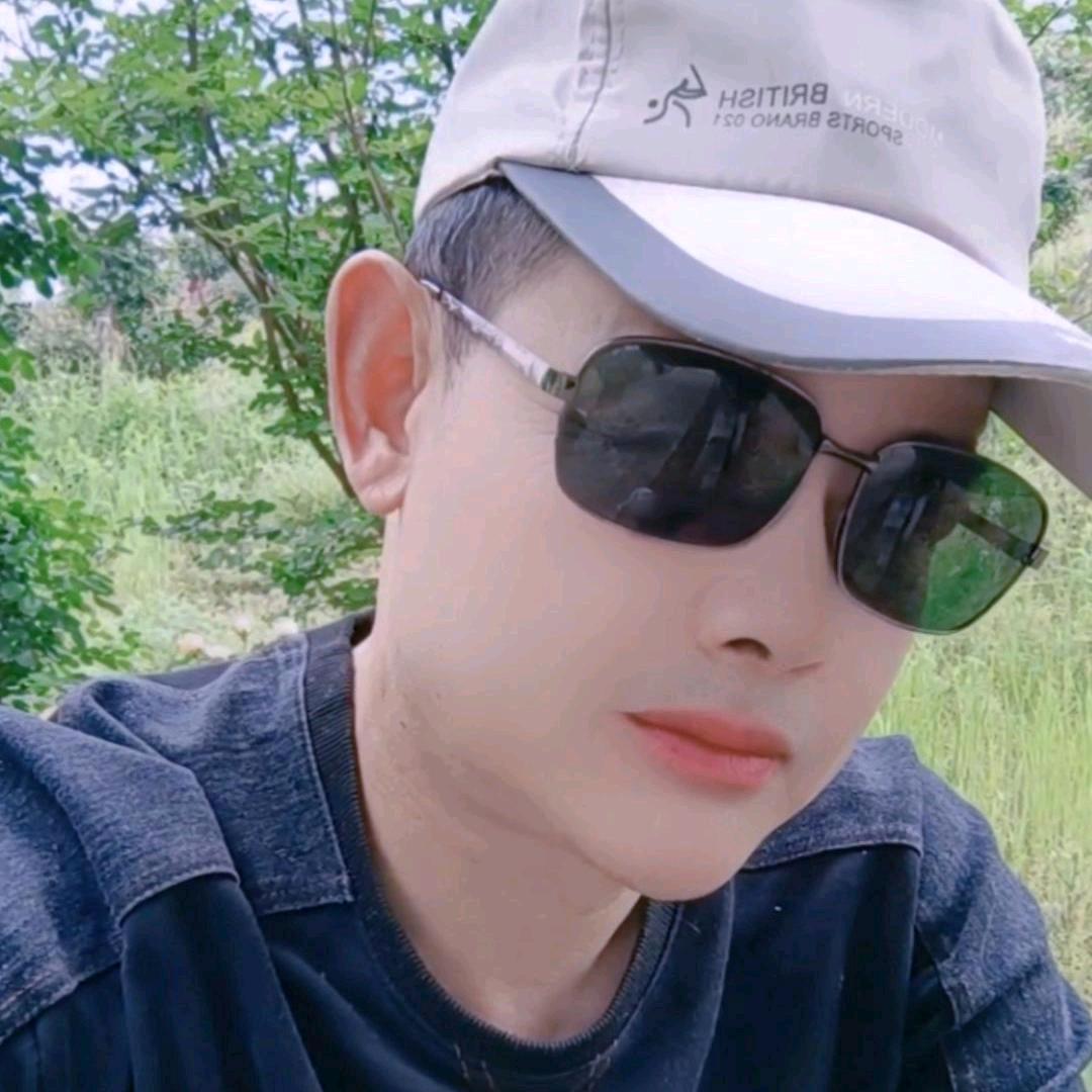 《阿强 》🌹🌹