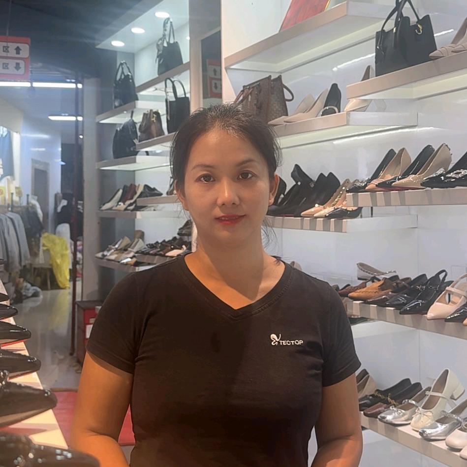 农院路（足仙妮）鞋店-陆姐