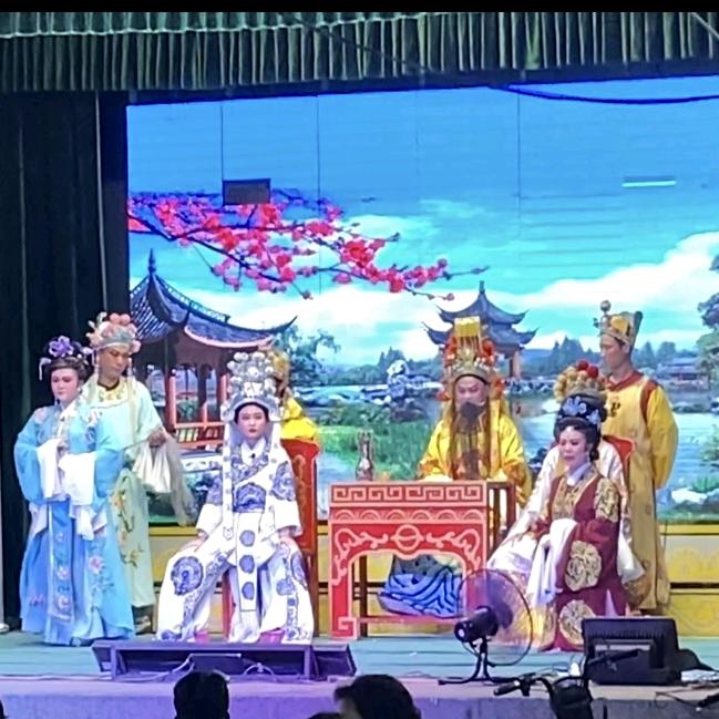 陆丰市艺锈白字剧团