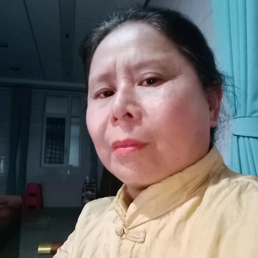 美华: