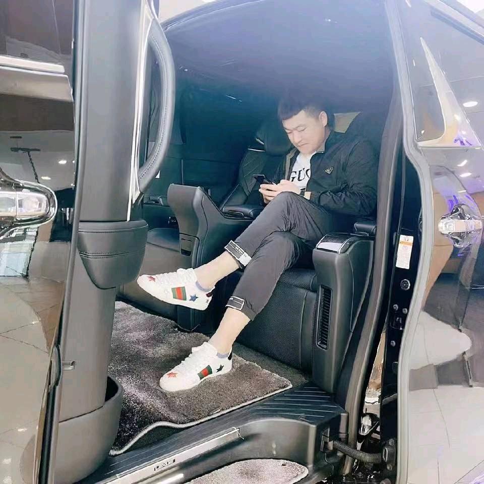 小磊