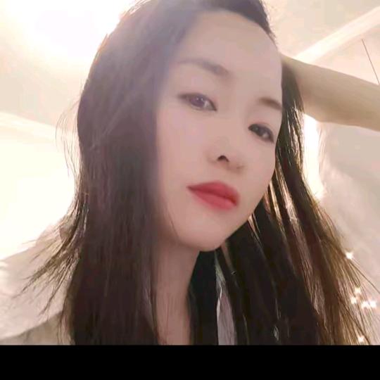 晓晓。