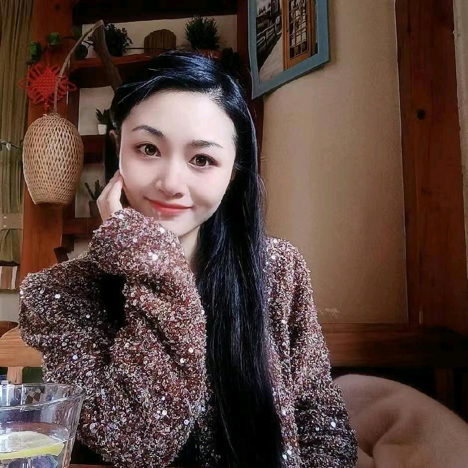 天 天