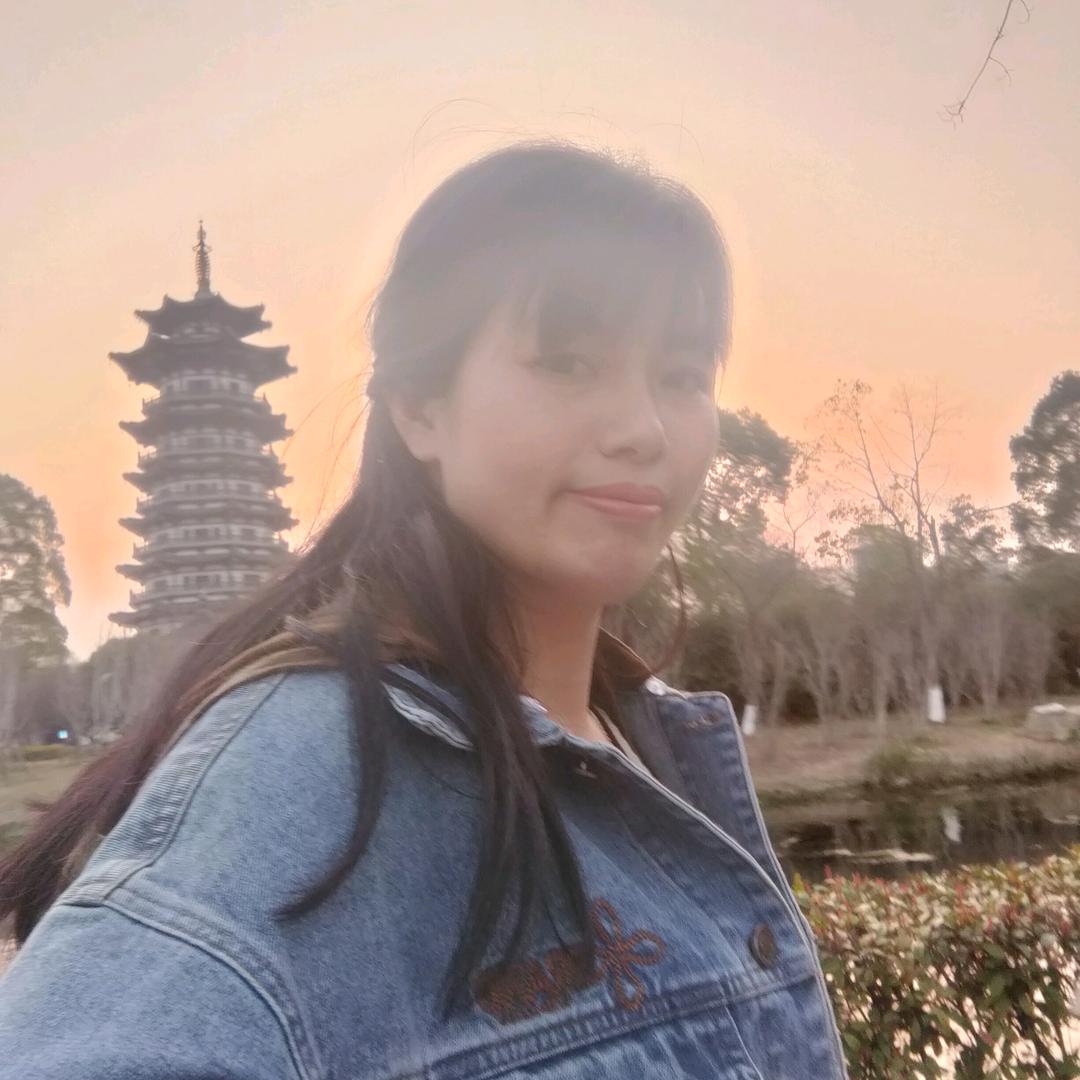 芳芳(助力新人互交朋友)